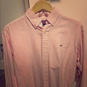 Vineyard Vines button down size large
